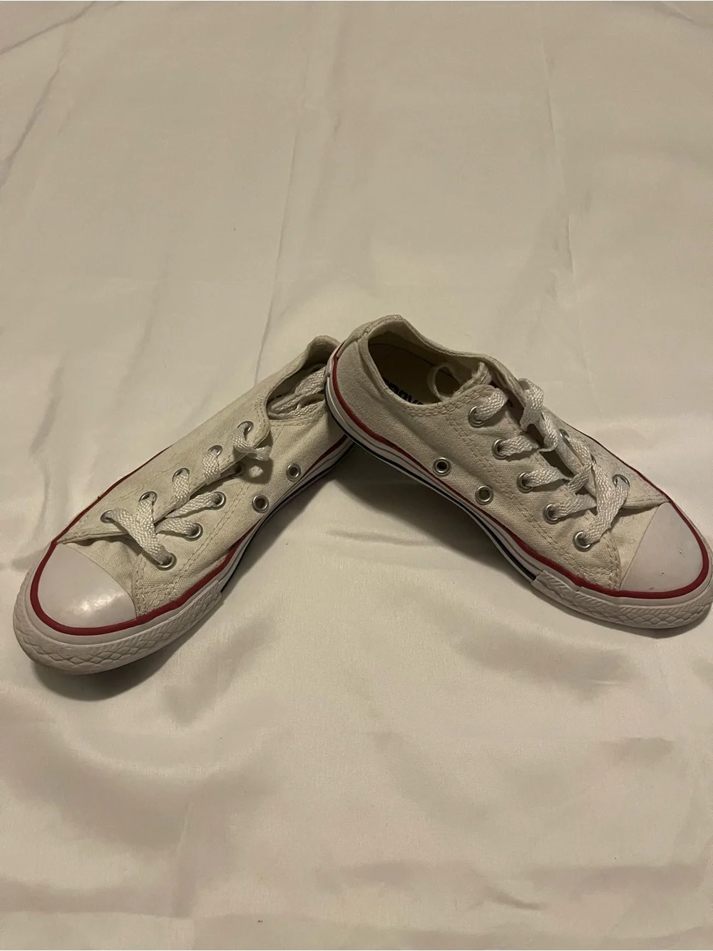 Converse Kids Low-Top Canvas Sneakers in White with Red Stripe